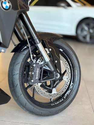 BMW-F 900 R SPORT PLUS-2024