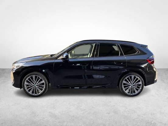 BMW-iX1-2025