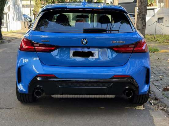 BMW-M 135i-2.0 16V TURBO GASOLINA XDRIVE DARK EDITION AUTOMÁTICO BMW-M 135i-2020