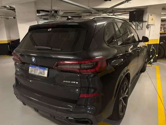 BMW-X5-2022