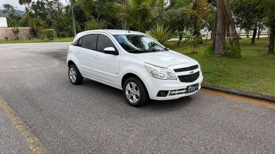 CHEVROLET-AGILE-2011