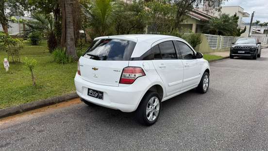 CHEVROLET-AGILE-1.4 MPFI LTZ 8V FLEX 4P MANUAL CHEVROLET-AGILE-2011