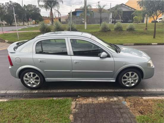 CHEVROLET-ASTRA-2011