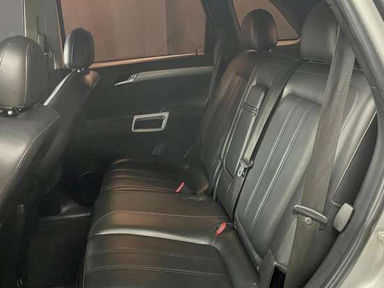 CHEVROLET-CAPTIVA-2010