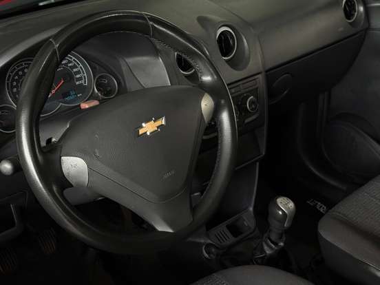CHEVROLET-CELTA-2015