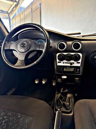 CHEVROLET-CELTA-2004