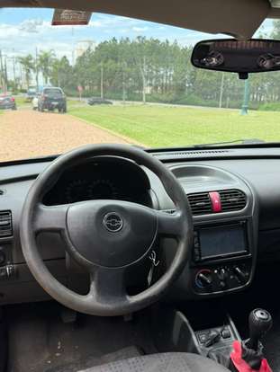 CHEVROLET-CORSA-2011