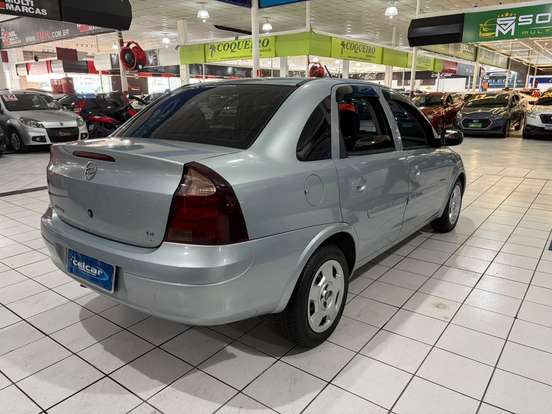 CHEVROLET-CORSA-2010