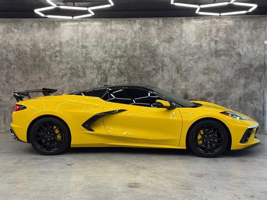 CHEVROLET-CORVETTE-6.2 V8 LT1 GASOLINA STINGRAY CONVERSIVEL AUTOMÁTICO CHEVROLET-CORVETTE-2024