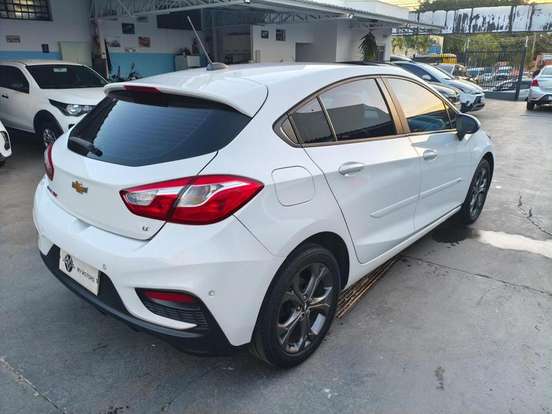 CHEVROLET-CRUZE-2019