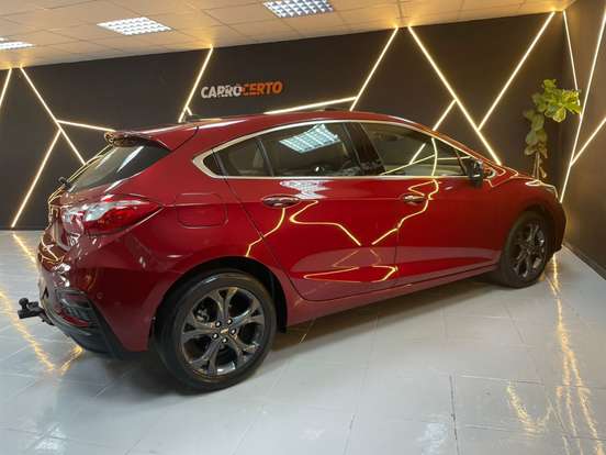 CHEVROLET-CRUZE-2018