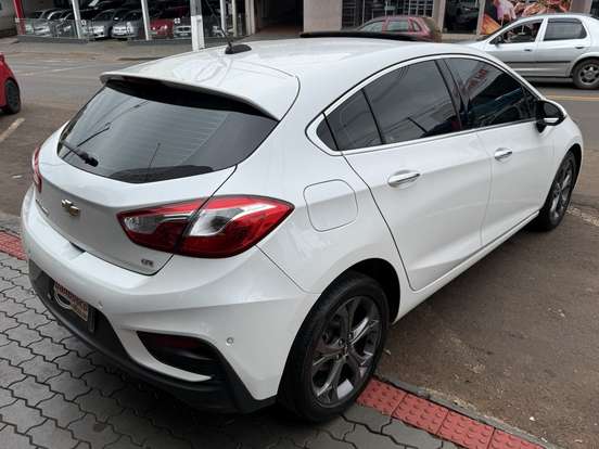 CHEVROLET-CRUZE-2019