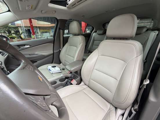 CHEVROLET-CRUZE-2019