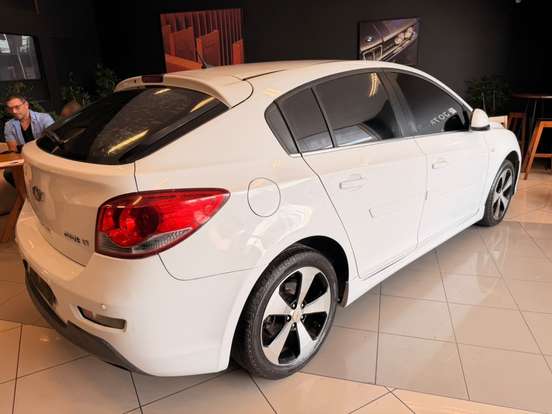 CHEVROLET-CRUZE-2012