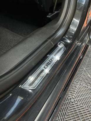 CHEVROLET-CRUZE-2013