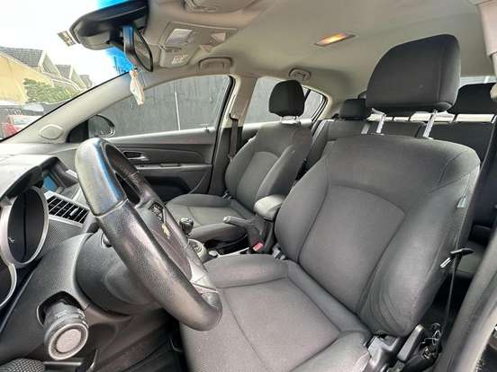 CHEVROLET-CRUZE-2014