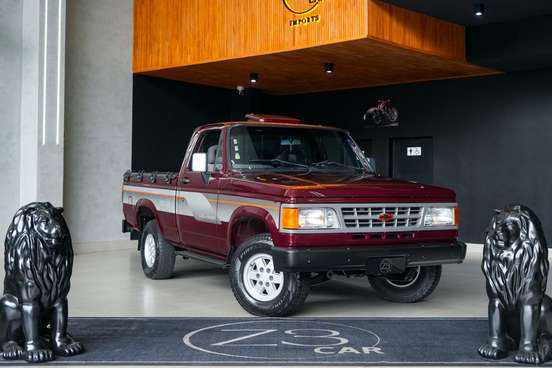 CHEVROLET-D20-1995