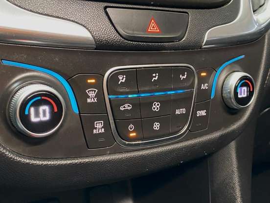 CHEVROLET-EQUINOX-2.0 16V TURBO GASOLINA PREMIER AWD AUTOMÁTICO CHEVROLET-EQUINOX-2018