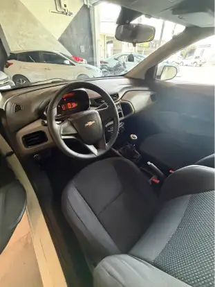 CHEVROLET-ONIX-2016
