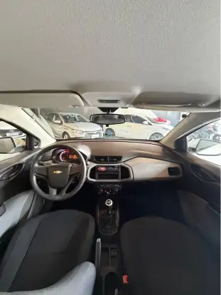 CHEVROLET-ONIX-2016