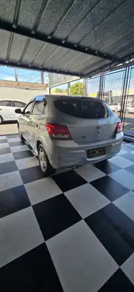 CHEVROLET-ONIX-2017