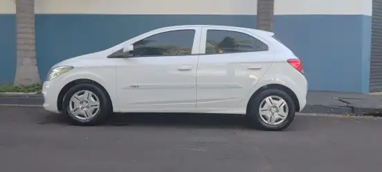 CHEVROLET-ONIX-2018