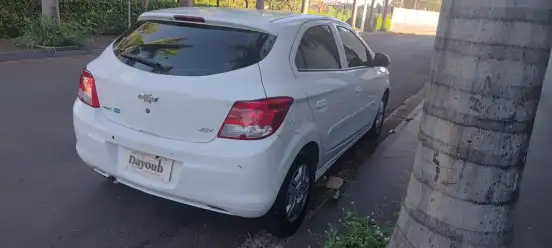 CHEVROLET-ONIX-2018