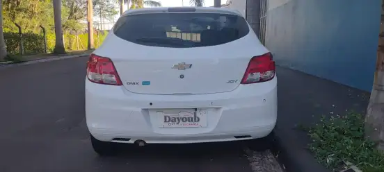 CHEVROLET-ONIX-2018