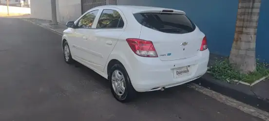 CHEVROLET-ONIX-2018
