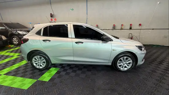CHEVROLET-ONIX-2021