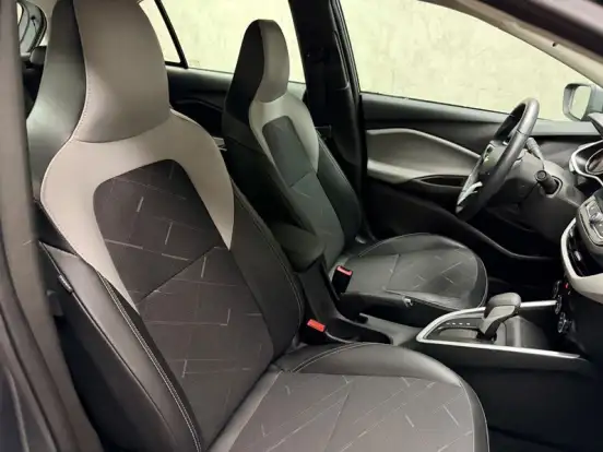 CHEVROLET-ONIX-2021