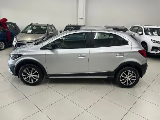 CHEVROLET-ONIX-1.4 MPFI ACTIV 8V FLEX 4P AUTOMÁTICO CHEVROLET-ONIX-2017