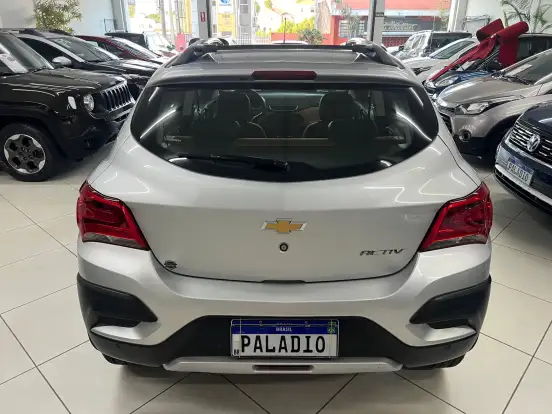 CHEVROLET-ONIX-1.4 MPFI ACTIV 8V FLEX 4P AUTOMÁTICO CHEVROLET-ONIX-2017