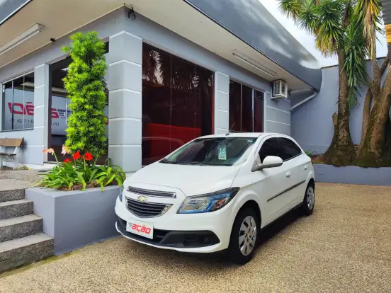 CHEVROLET-ONIX-1.4 MPFI LT 8V FLEX 4P MANUAL CHEVROLET-ONIX-2013