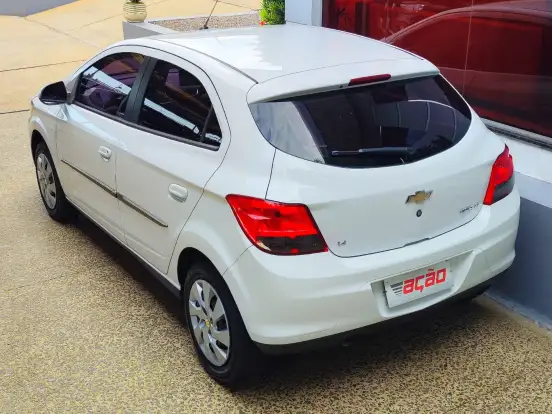 CHEVROLET-ONIX-2013