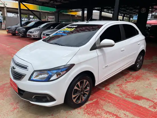 CHEVROLET-ONIX-2015
