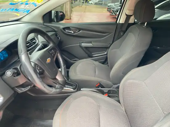 CHEVROLET-ONIX-2015