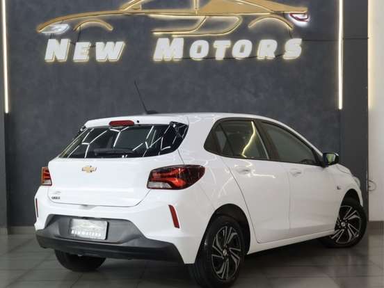 CHEVROLET-ONIX-2024
