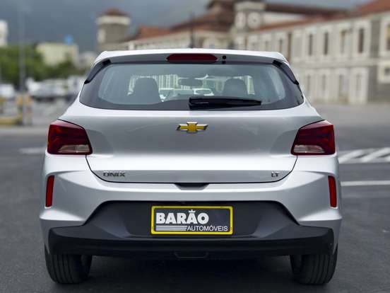 CHEVROLET-ONIX-2021
