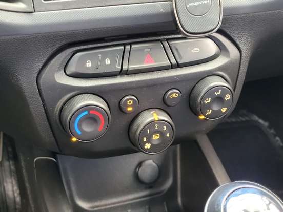 CHEVROLET-ONIX-1.0 MPFI JOY 8V FLEX 4P MANUAL CHEVROLET-ONIX-2019