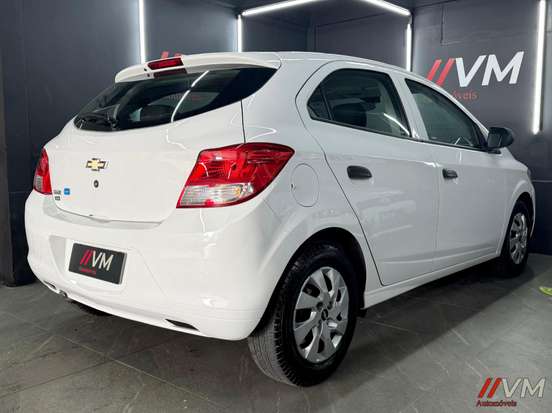CHEVROLET-ONIX-2018