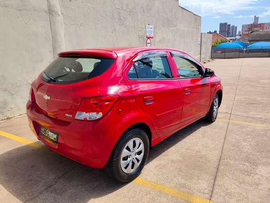 CHEVROLET-ONIX-1.0 MPFI LS 8V FLEX 4P MANUAL CHEVROLET-ONIX-2014
