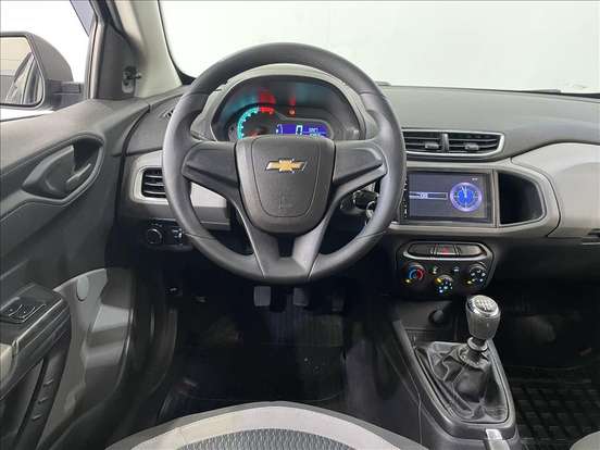 CHEVROLET-ONIX-2015