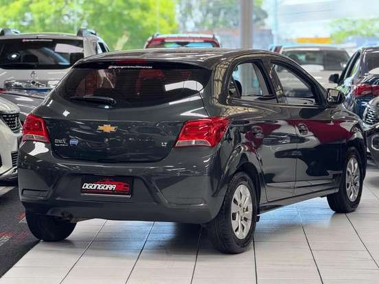 CHEVROLET-ONIX-1.0 MPFI LT 8V FLEX 4P MANUAL CHEVROLET-ONIX-2017