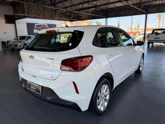 CHEVROLET-ONIX-2022