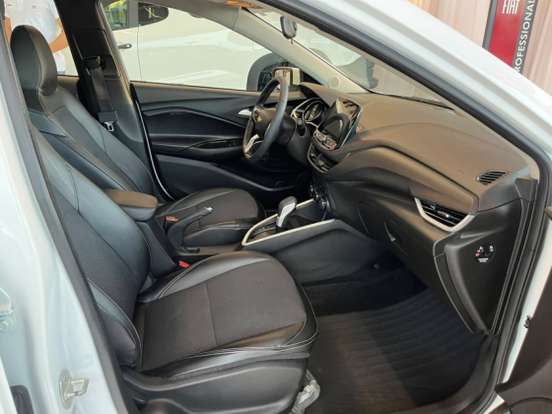 CHEVROLET-ONIX-2024
