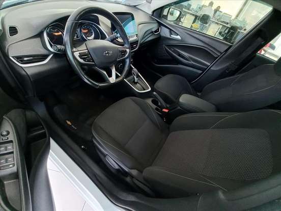 CHEVROLET-ONIX-2022