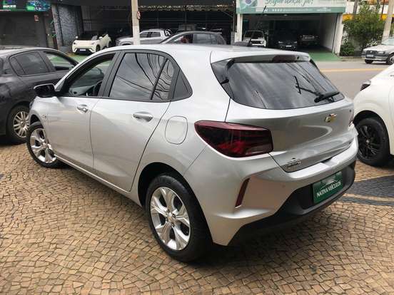 CHEVROLET-ONIX-2022