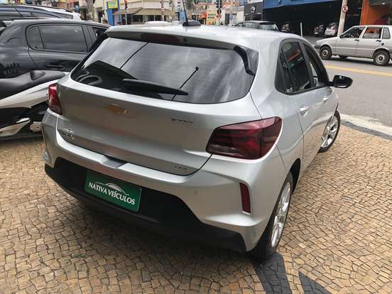 CHEVROLET-ONIX-2022