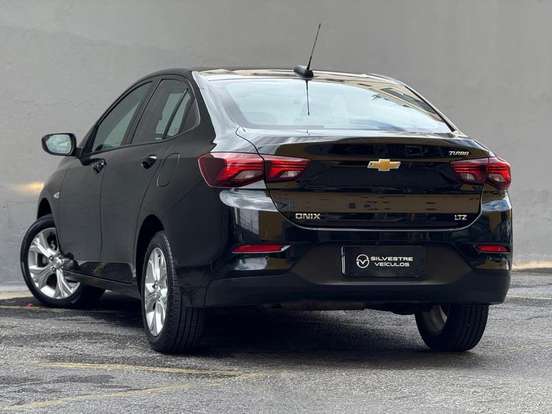 CHEVROLET-ONIX-2022
